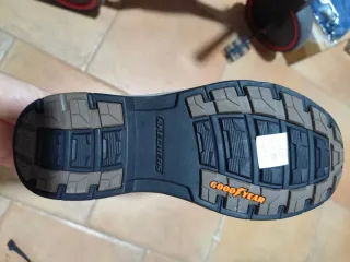 Botas Skechers Relaxed Fit Marrón