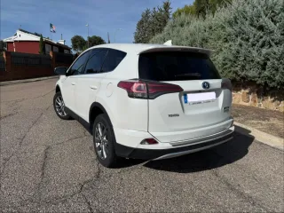 Toyota RAV4 2017