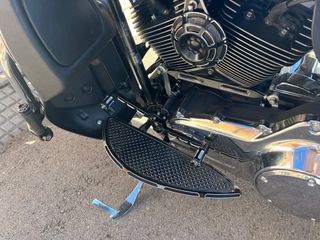 Harley Davidson Road Glide Negra