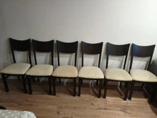 Mesa de comedor de madera + 6 sillas