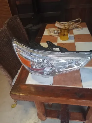 Faro Mitsubishi. Asx