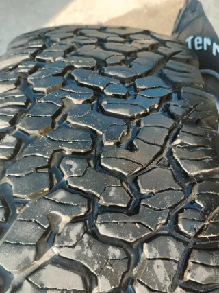 Ruedas y llantas para jeep grand cherokee wj.