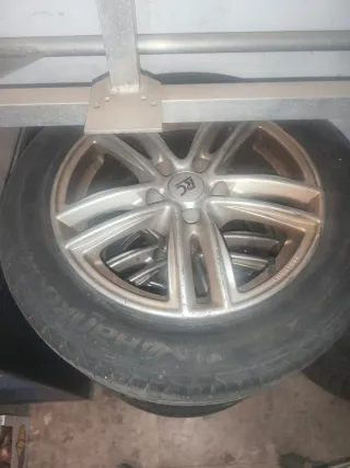 Rueda y neumático Volkswagen Caddy