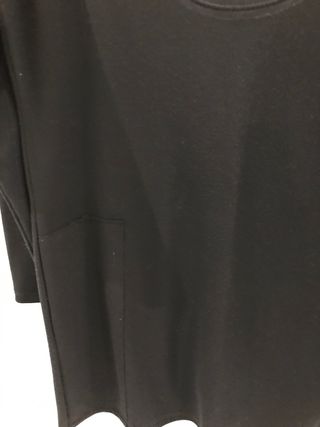 vestido de punto negro