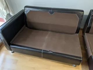 Sofá Chaiselongue Beige y Negro. Urge vender