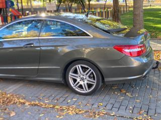 Mercedes-Benz Classe E (214) 2012