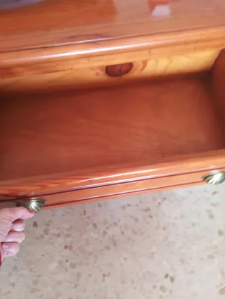 Cómoda de pino