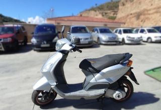 Caballete Piaggio Fly 125 (95230)