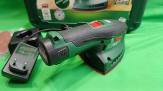 Bosch EasySander 12 Lijadora a batería