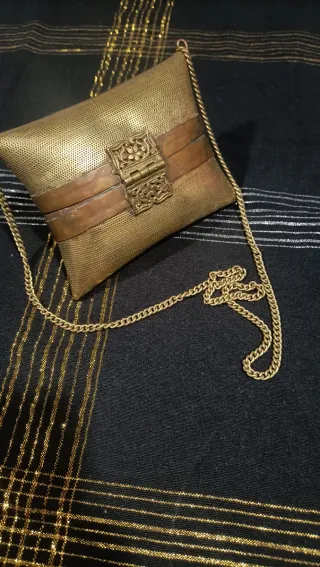 Antica borsa Pochette vintage in ottone