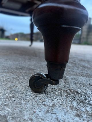 Preciosa Mesa y 7 Sillas Madera Maciza