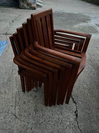 Preciosa Mesa y 7 Sillas Madera Maciza