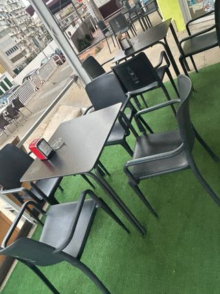 Mesas y sillas para negocio