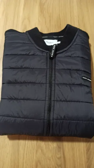 Chaqueta Bomber Pepe Jeans Negra Hombre acolchada