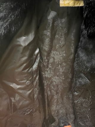 Abrigo negro con pelo