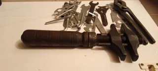 Conjunto herramientas antiguas