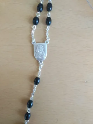 Rosario Papa Francisco con estuche