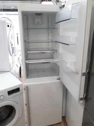 Nevera Electrolux y Lavadora Siemens