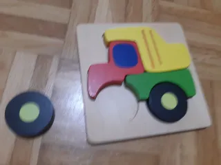 Dos juguetes de madera en muy huen estado. Puzzle