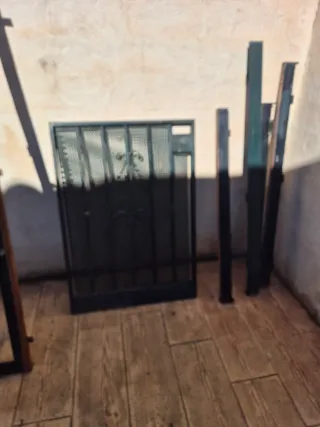 Puerta de terraza o jardín 77x 108