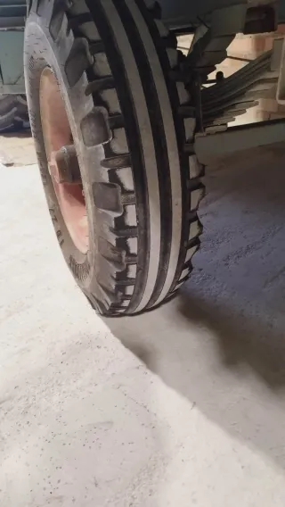 Remolque BEGUER para tractor con volquete