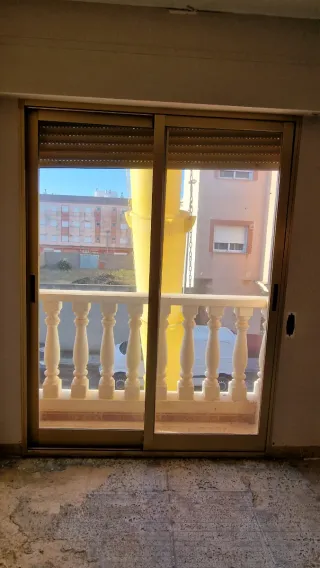 Lote de ventanas aluminio dorado