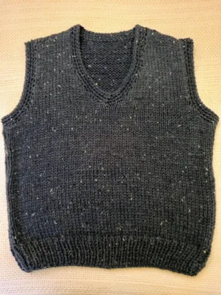 Chaleco de hombre,tejido a mano.