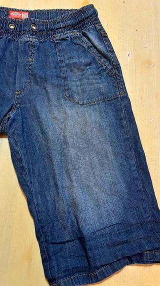 Pantalón vaquero corto azul