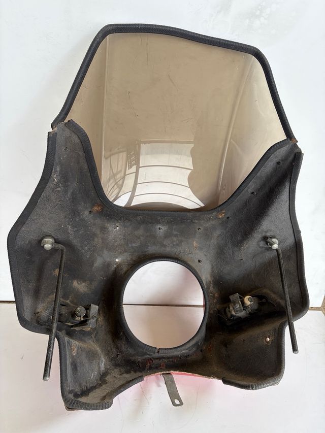 Carenado Moto Guzzi Rojo