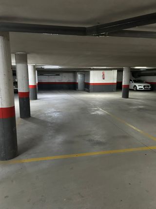 Plaza AMPLIA para Coche + Moto - Edificio Venus (L