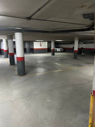 Plaza AMPLIA para Coche + Moto - Edificio Venus (L