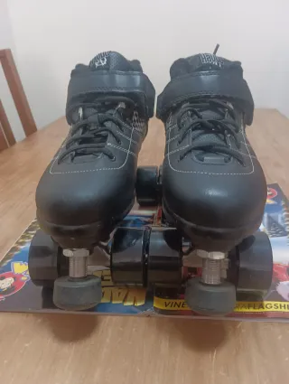 Patines Talla 8 + Llave y Guantes