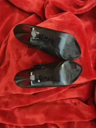 Botines Lodi Piel Talla 39 Negros