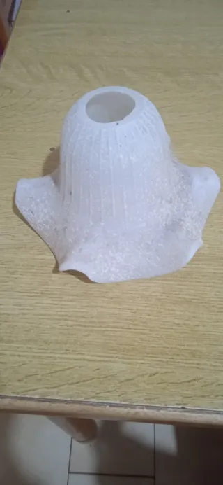 Paralume in vetro bianco