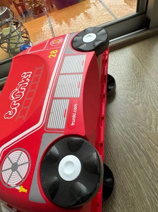Valigia per bambini Trunki rossa da vigile del fuoco