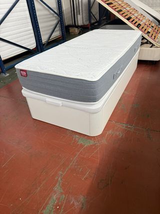 CANAPÉ Y COLCHON PIKOLIN VISCO 90x200