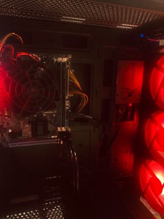 PC MSI  CPU i7 8GB RAM