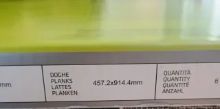 Suelo vinílico autoadhesivo