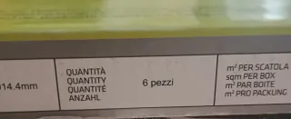 Suelo vinílico autoadhesivo