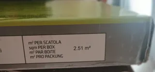 Suelo vinílico autoadhesivo