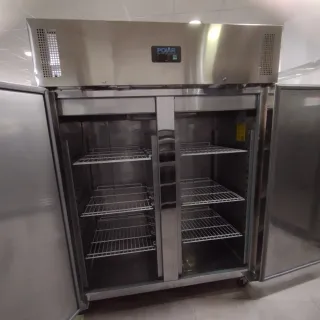 Congelador vertical Polar 2 puertas