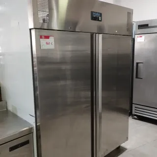 Congelador vertical Polar 2 puertas