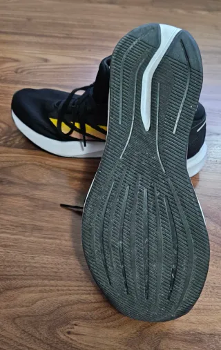 Zapatillas Adidas Mujer Negras y Amarillas