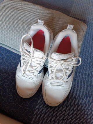 Zapatillas Adidas Blancas y Azules Talla 42