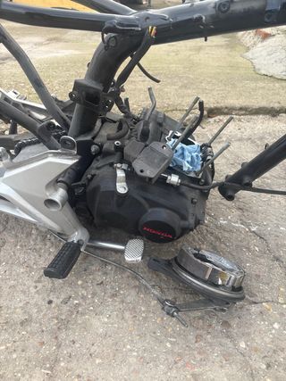 Chasis moto con motor honda