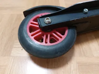 Patinete 2 Ruedas Rojo y Negro