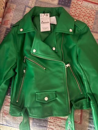 Chaqueta polipiel Stradivarius verde Talla XS