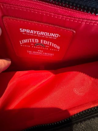 Neceser Sprayground Tiburón Negro Rojo