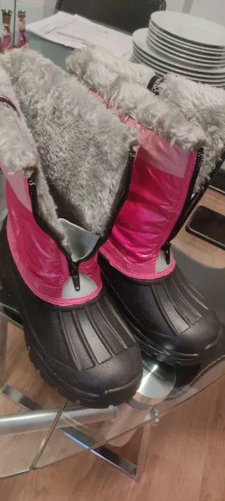 2 Pantalones de Nieve y botas.