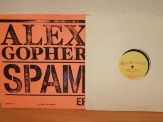 Lote 25 vinilos electrónica variada